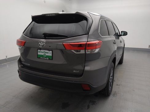 Used 2019 Toyota Highlander XLE image 7