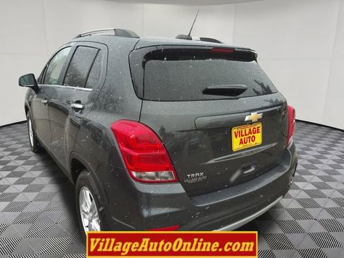 Used 2017 Chevrolet Trax LT w/ LT Convenience Package image 10