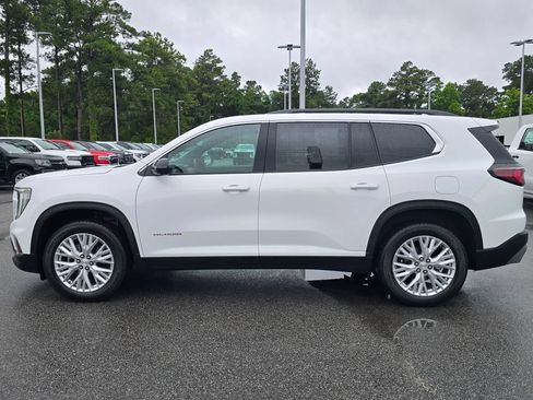Used 2026 GMC Acadia Elevation w/ Elevation Premium Package FWD image 2