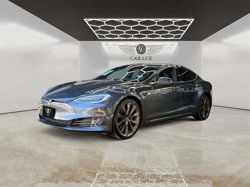Used 2020 Tesla Model S Performance image 1