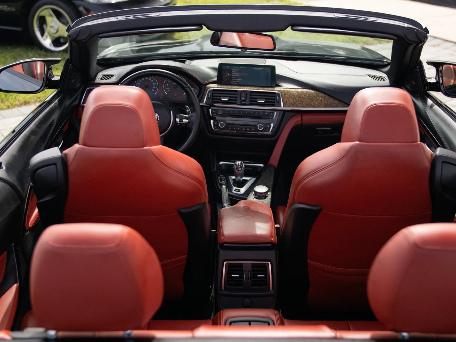 Used 2016 BMW M4 Convertible RWD image 14