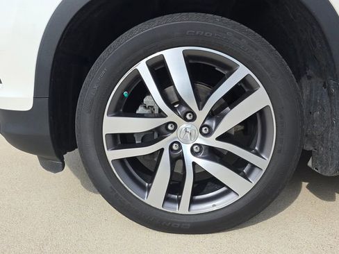 Used 2016 Honda Pilot Touring image 10