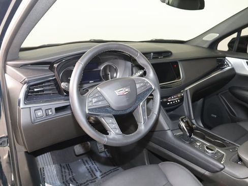 Used 2024 Cadillac XT5 Premium Luxury image 32