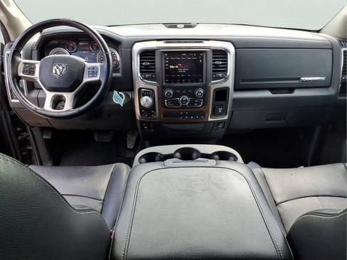 Used 2018 RAM 1500 Laramie AWD/4WD image 11