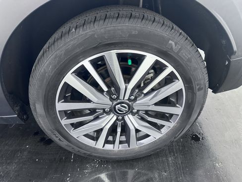 Used 2021 Nissan Kicks SV image 25