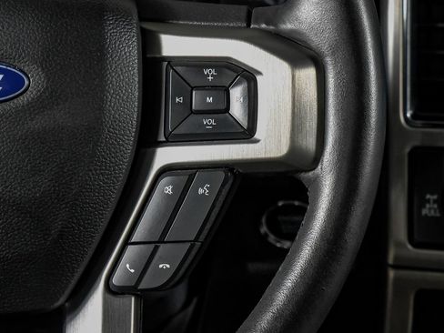 Used 2022 Ford F250 Platinum w/ FX4 Off-Road Package image 19