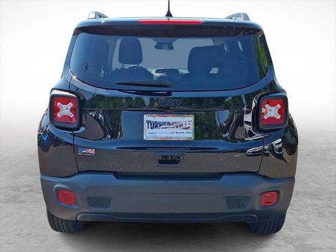 Certified 2023 Jeep Renegade Latitude AWD/4WD image 4