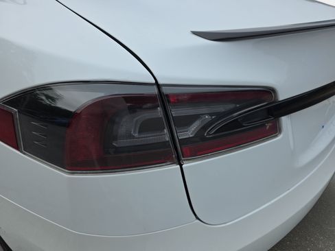 Used 2020 Tesla Model S Performance AWD/4WD image 30
