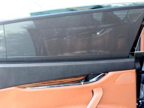 Used 2017 Maserati Quattroporte S GranLusso image 27