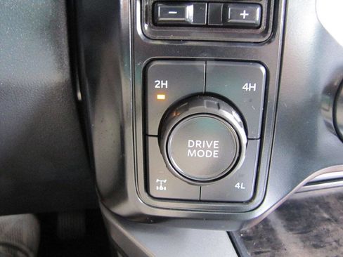Used 2024 Ford F250 Lariat w/ Lariat Ultimate Package AWD/4WD image 42