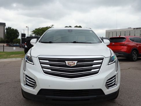 Used 2017 Cadillac XT5 Premium Luxury FWD image 8