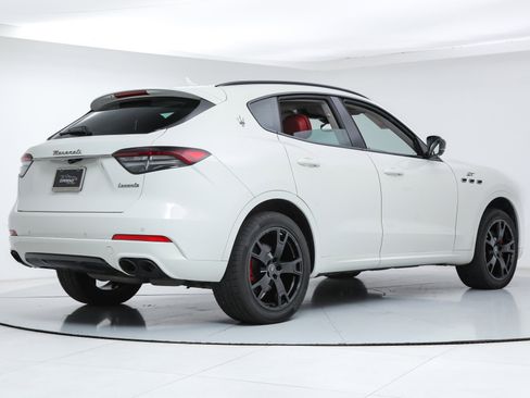 Certified 2022 Maserati Levante GT image 5