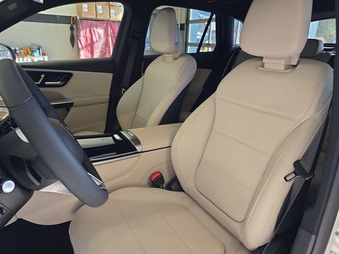 New 2026 Mercedes-Benz GLC 300 4MATIC image 16