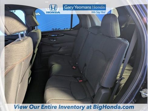 Certified 2025 Honda Pilot Sport image 14