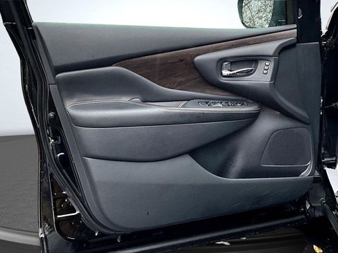 Used 2024 Nissan Murano Platinum w/ Cargo Package image 23