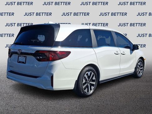 New 2026 Honda Odyssey EX-L image 4