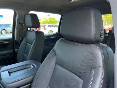 Used 2024 GMC Sierra 1500 SLT AWD/4WD image 24
