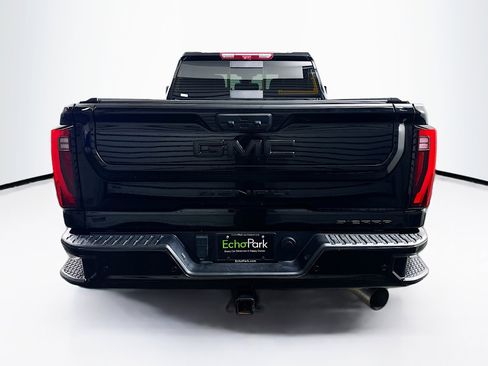 Used 2024 GMC Sierra 2500 Denali Ultimate AWD/4WD image 7