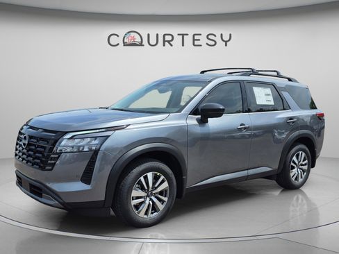 New 2026 Nissan Pathfinder SL FWD image 1