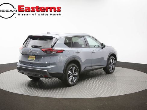 Used 2024 Nissan Rogue SL AWD/4WD image 40