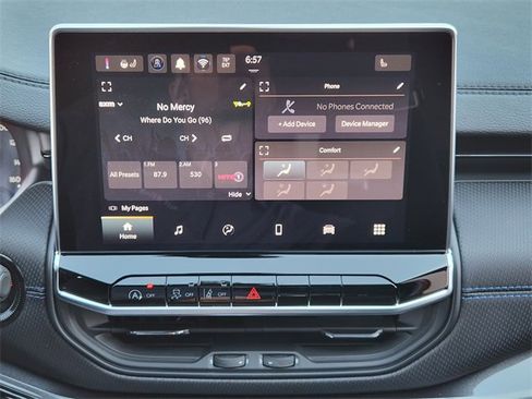 Used 2026 Jeep Compass Latitude image 16