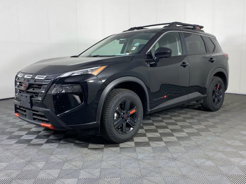 Used 2026 Nissan Rogue SV AWD/4WD image 2