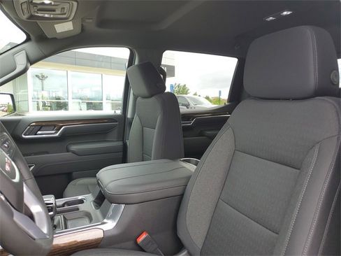 New 2025 GMC Sierra 1500 Elevation w/ Preferred Package image 5