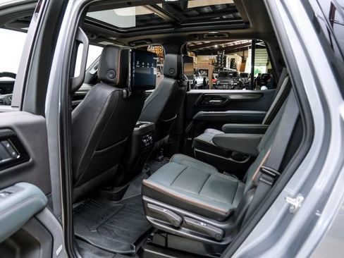 Used 2026 GMC Yukon AT4 w/ AT4 Premium Plus Package AWD/4WD image 70