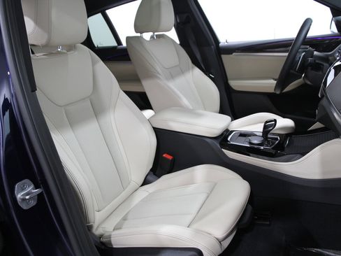 Certified 2023 BMW X4 xDrive30i w/ Premium Package image 18