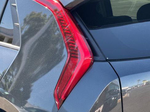 Used 2024 Kia Niro Wind FWD image 45