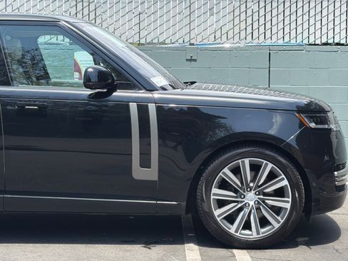 Used 2023 Land Rover Range Rover SE AWD/4WD image 35