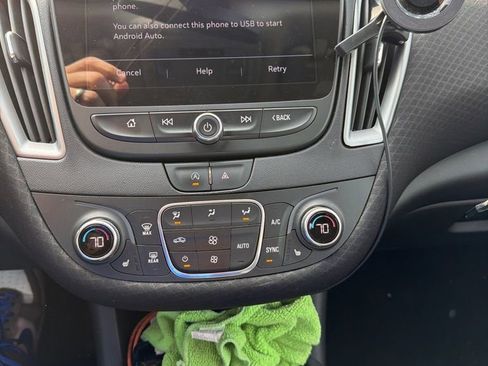 Used 2022 Chevrolet Malibu LT image 8