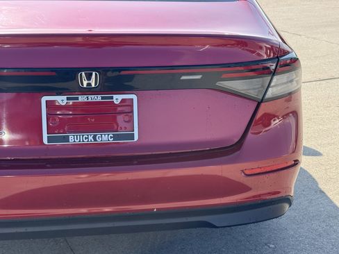 Used 2024 Honda Accord EX image 9