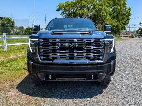 Used 2024 GMC Sierra 2500 Denali Ultimate w/ Max Trailering Package AWD/4WD image 2
