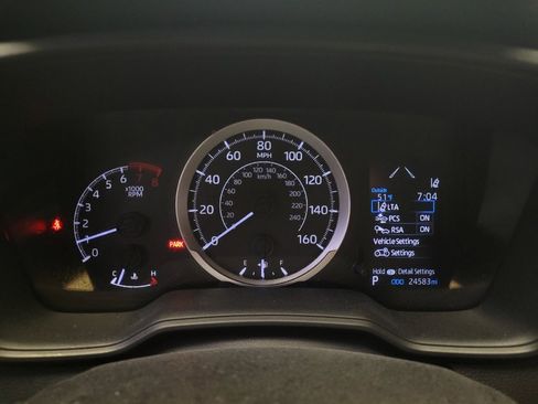 Used 2021 Toyota Corolla LE image 23