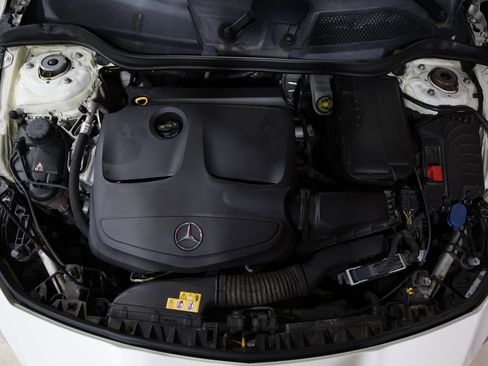 Used 2018 Mercedes-Benz CLA 250 image 25