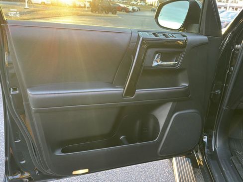 Certified 2023 Toyota 4Runner TRD Off-Road Premium w/ Moonroof Package image 14