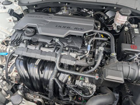 Used 2025 Hyundai Kona SEL FWD image 35