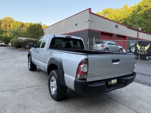 Used 2010 Toyota Tacoma 4x4 Access Cab image 6