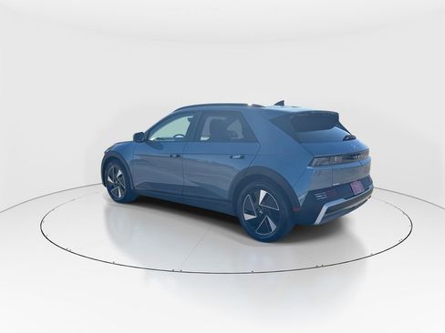 Used 2025 Hyundai Ioniq 5 SEL image 6