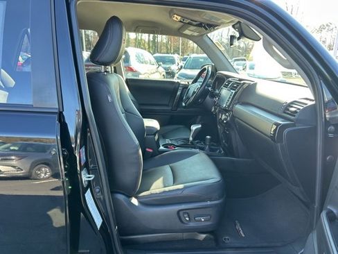 Used 2023 Toyota 4Runner TRD Off-Road Premium image 16