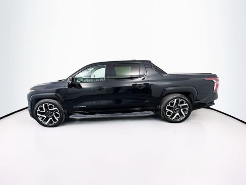 Certified 2025 Chevrolet Silverado EV RST AWD/4WD image 4