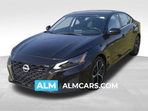 Used 2025 Nissan Altima 2.5 SR FWD image 1