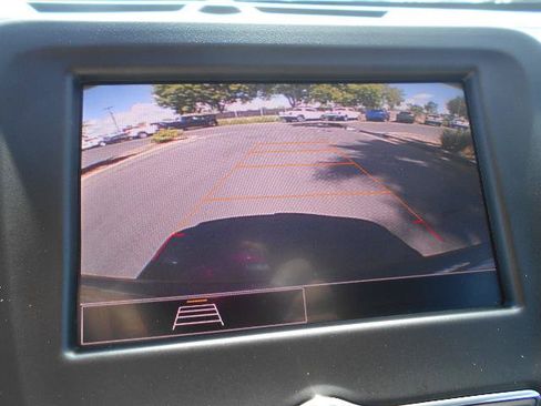 Used 2024 Chevrolet Equinox LS w/ LS Convenience Package FWD image 12