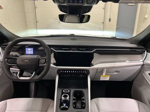 New 2026 Jeep Cherokee Limited AWD/4WD image 18