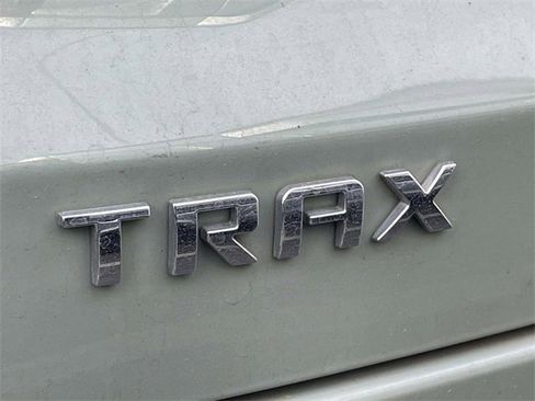 Used 2025 Chevrolet Trax ACTIV image 5