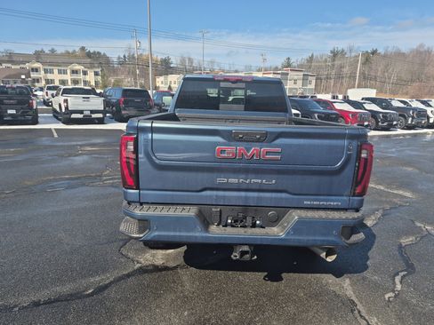 New 2026 GMC Sierra 2500 Denali w/ Denali Reserve Package AWD/4WD image 16