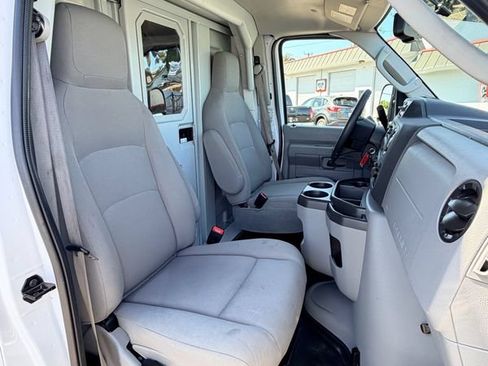 Used 2023 Ford E-450 and Econoline 450 Super Duty w/ Power Windows & Locks Group RWD image 37