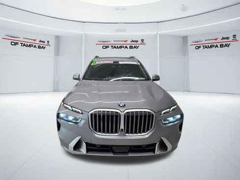 Used 2024 BMW X7 xDrive40i w/ Executive Package AWD/4WD image 8