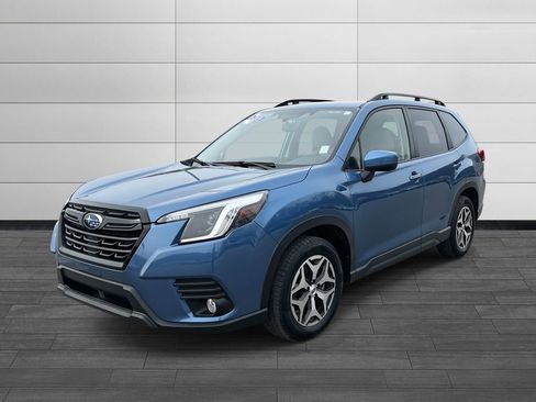 Used 2023 Subaru Forester Premium image 7